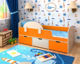 Кровать Малыш-мини с бортиком Дуб молочный/Оранжевый в Кодинске - kodinsk.katalogmebeli.com | фото